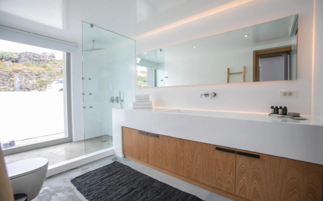 Melidonia Suites