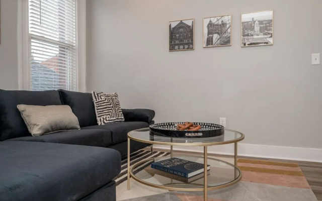 Luxe Spot Suites