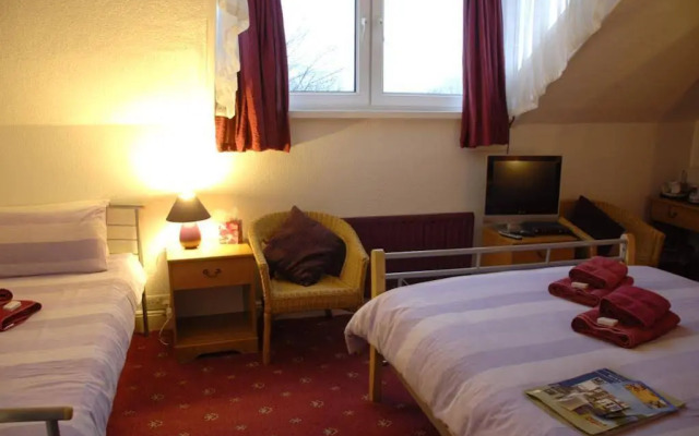 Adam Place Guest House - BB