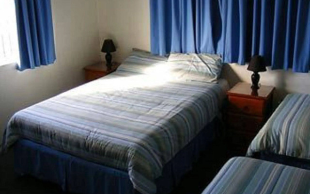 The Waratah Hotel
