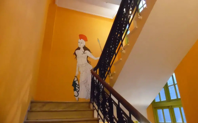 Zeus Hostel