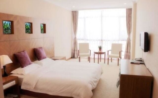 Qianqiu Holiday Hotel