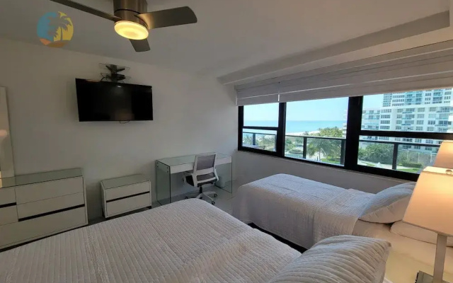 Alexander 903 4 Bedroom Apts