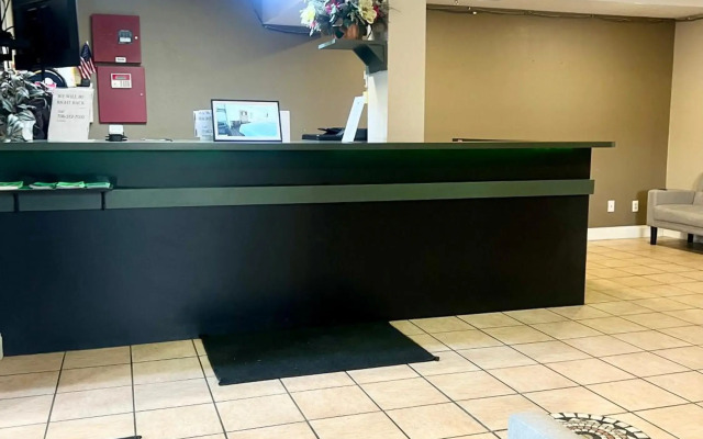 Country Hearth Inn & Suites Augusta