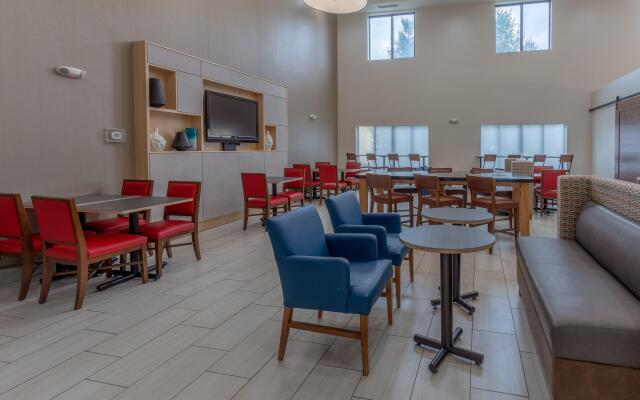 Holiday Inn Express Indianapolis - Southeast by IHG