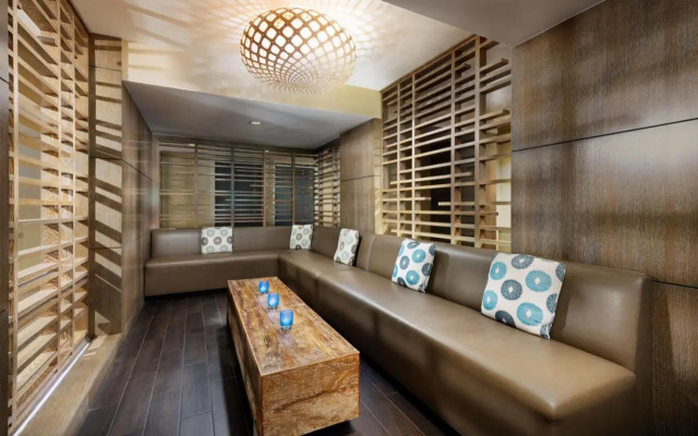 Country Inn & Suites By Carlson Calabasas