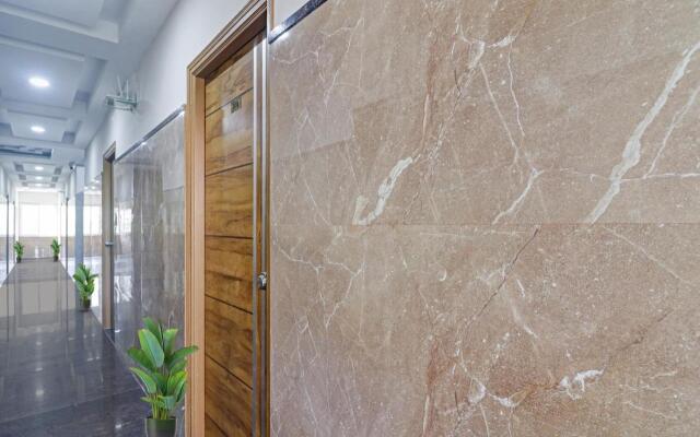 Super OYO Capital O 91547 Srinika Inn