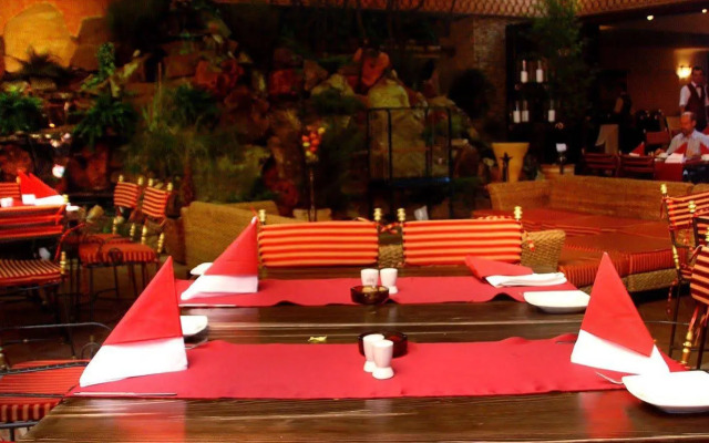 Prahova Plaza Hotel