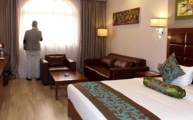 Days Hotel and Suites by Wyndham Dakar