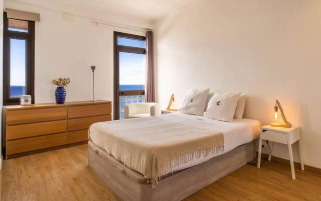 Monumental Apartment 712 Balcony Sea View