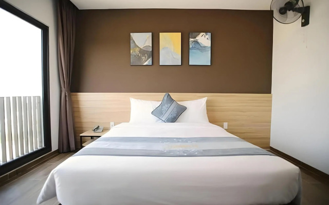 Kingsales Hotel