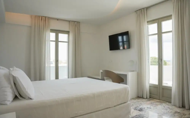 Tzanis Resort