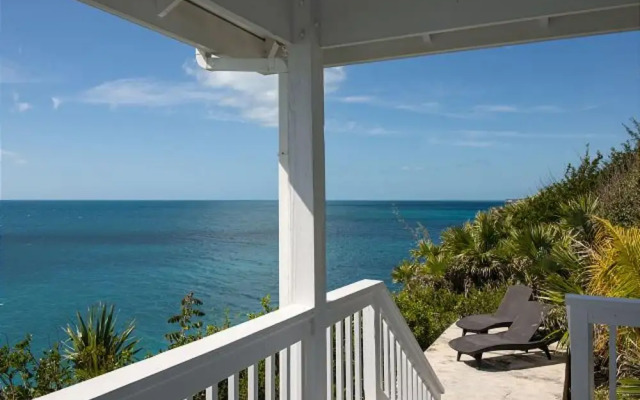 Palm Bluff by Eleuthera Vacation Rentals