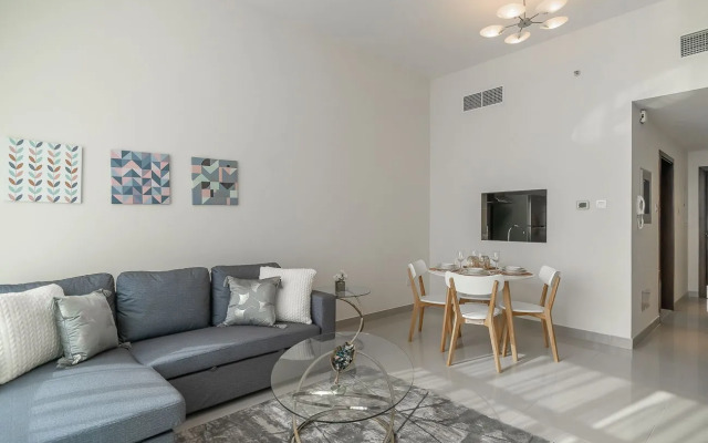 Glamorous fully equipped apartment in Oudah Tower