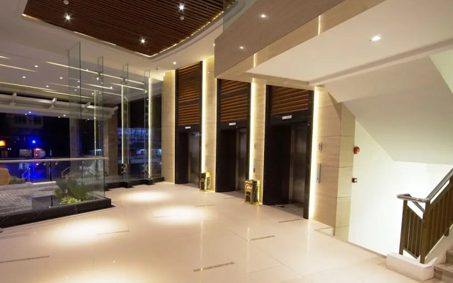 Central Park Reef Resort