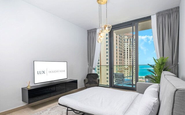 LUX Contemporary Suite Marina View 2