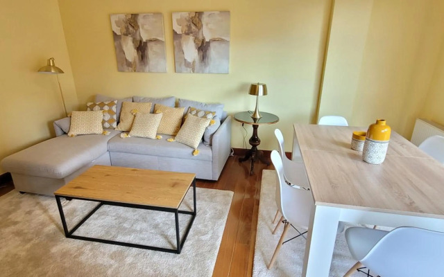 Cozy Yellow Home in Getxo