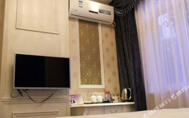 Qiha E-sports Hotel (Jinhua Government World Trade City Plaza)
