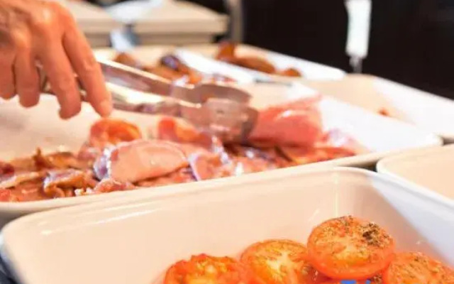 Bournemouth East Cliff Hotel by Belvilla