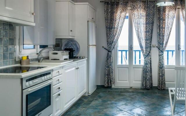 Aphrodite by Akroploro