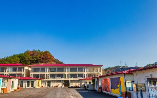 Longhushan Huaquan Boutique Hotel