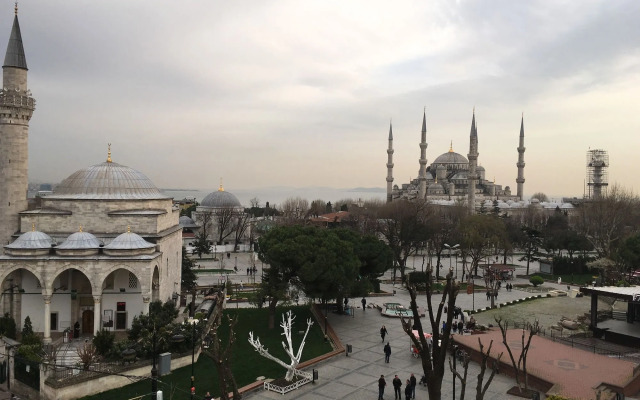 Esra Sultan Petrol Hotel