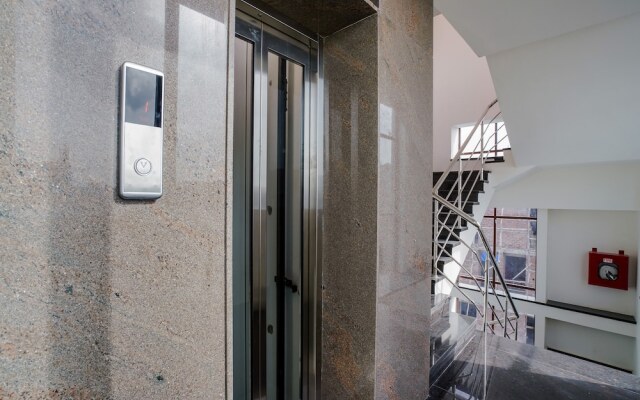 OYO 14745 Veeraj Suites