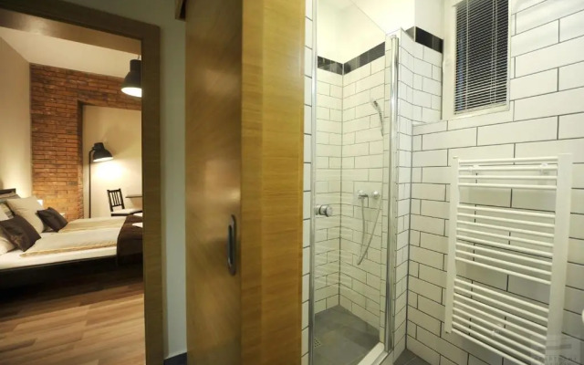 Lucky 8 Guesthouse