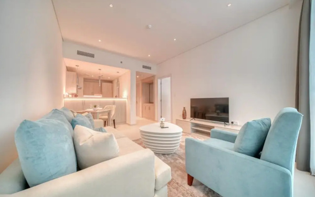 Prestigious 1BR Escape at The Palm