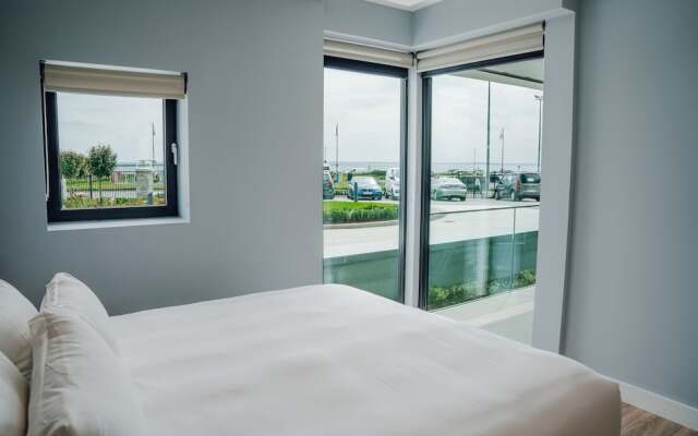 Shoreline Apartments