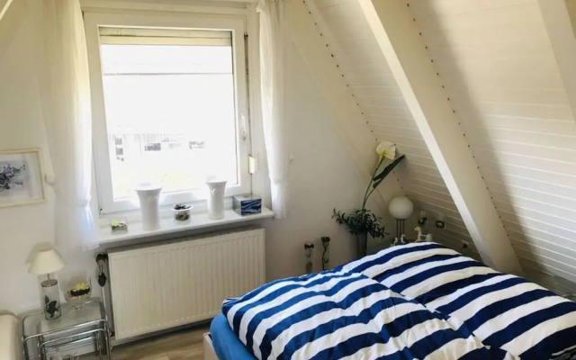 Frog Prince Modern Retreat