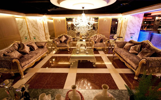 Jun Long Business Hotel