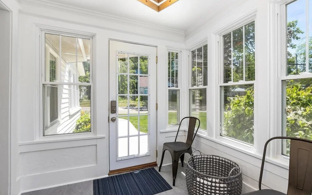 Saugatuck Harbor House