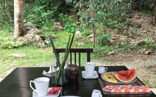 Kahanamoku Bed & Breakfast