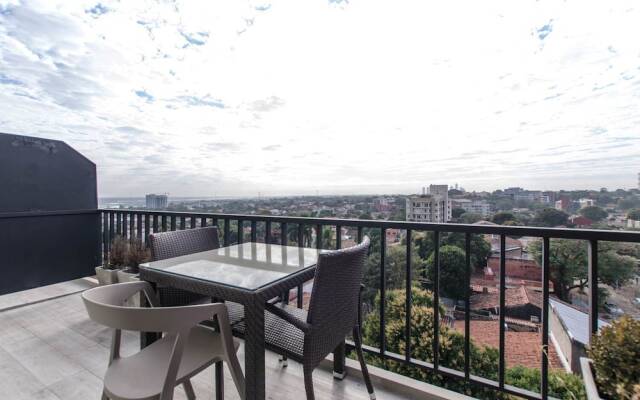 Lovely Business Loft Pool BBQ & Views