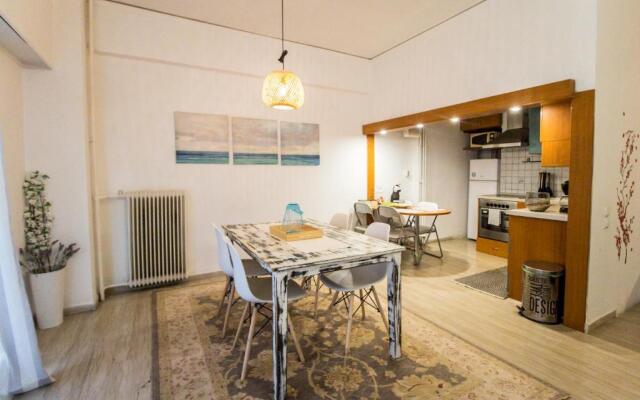 Stylish apt in Athens center