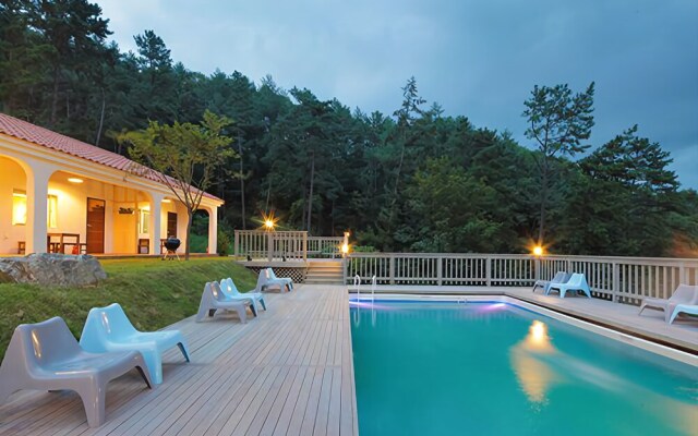 Yangpyeong Dabeu Pension