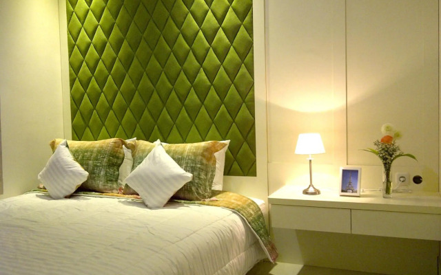 Ravarine Suite Apartment