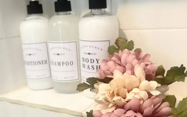 Stunning Marina Views Pool Kayak Island Tours