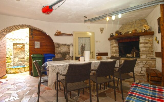 House 1599