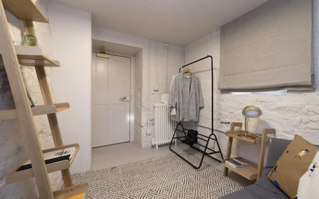 JOIVY Observatory Apartment