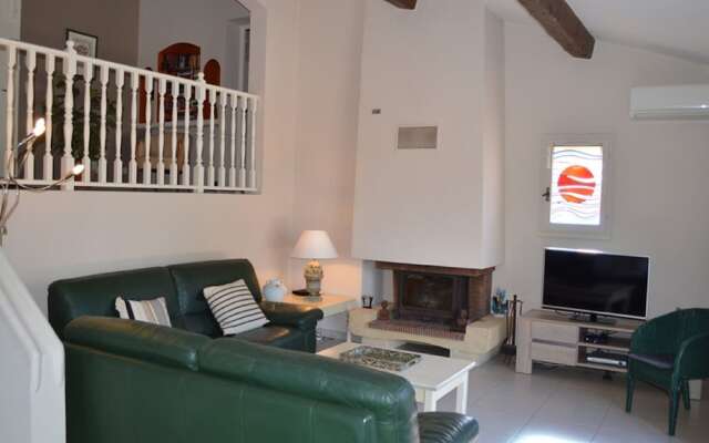 Boutique Villa in Sainte-maxime With Pool