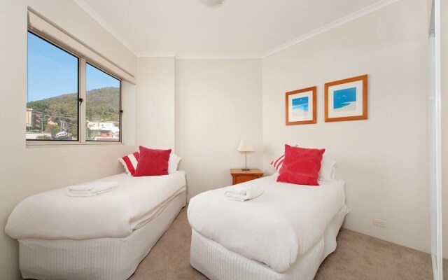 Breakwater Apartment, Unit 205/2 Messines Street