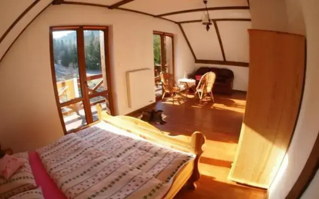 Chata Pod Ryczywołem