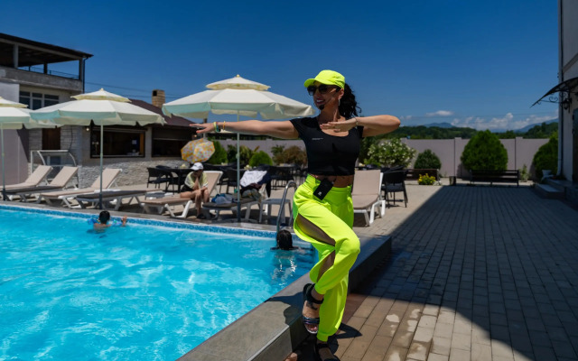 Sariya Hotel
