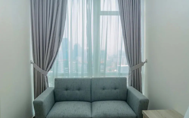 Modern and Cozy Studio Menteng Park Apartment