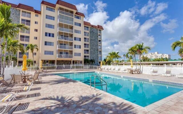 Sand Caper 103 - Two Bedroom Condo