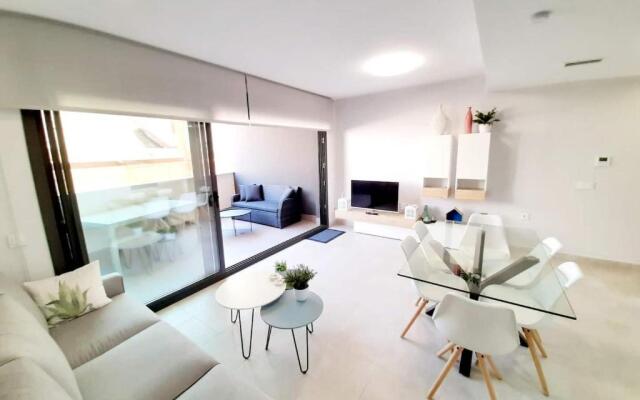 Aqua Beach Torrevieja by Villas&You