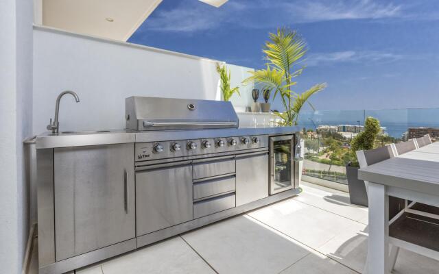 Ivy in Fuengirola with 2 bedrooms and 2 bathrooms
