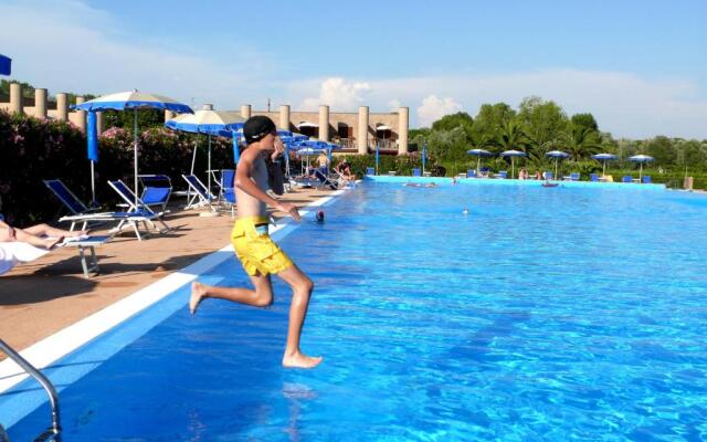 Cosmopolitan Golf & Beach Resort
